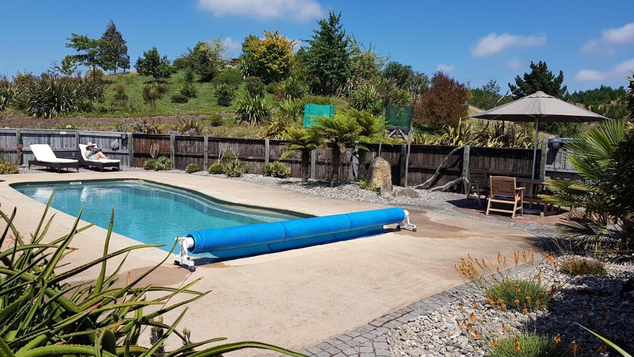 Golden Hills Farm Cottage Nelson Bilik gambar